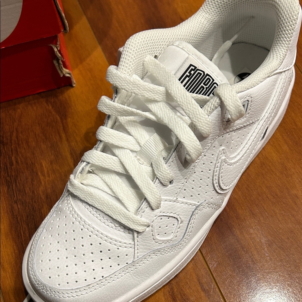 Nike White Son of Force Low-Top Sneakers - Picture 5 of 5
